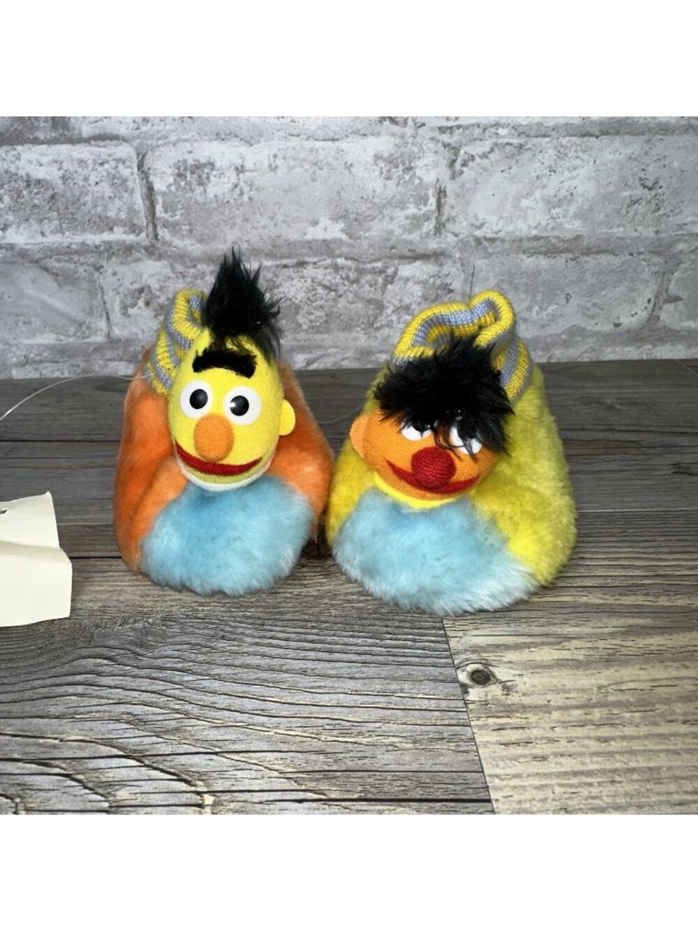 Sesame Street Bert & Ernie 1990 Houseshoes Slippers Plush  Vintage Toddler NWT